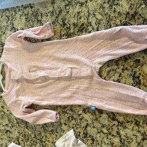 Simply Magnetic me Kids One-Piece Zip Romper - Light Pink